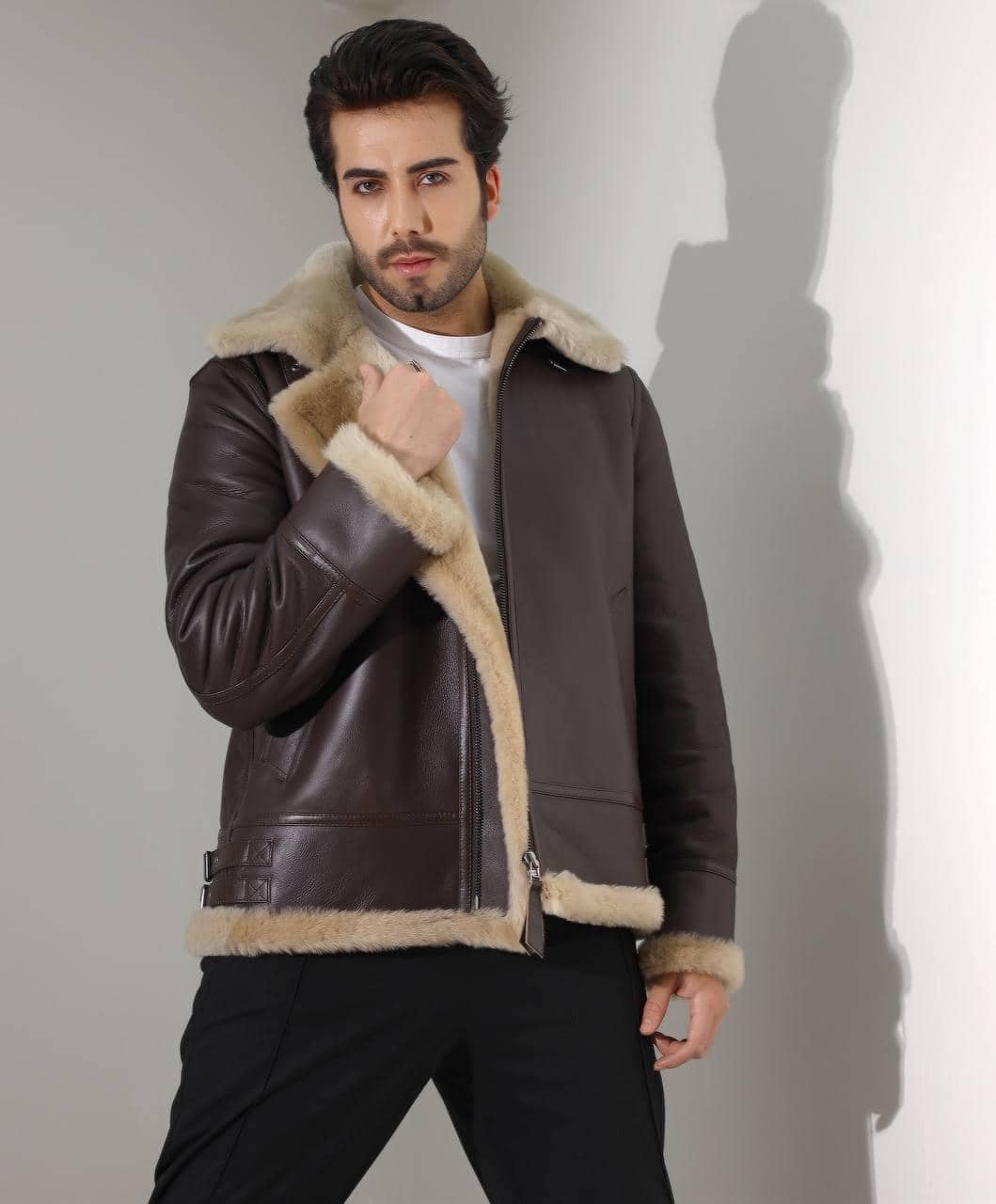 Richmond Driving Gloves — side profile showing shearling collar and leather grain