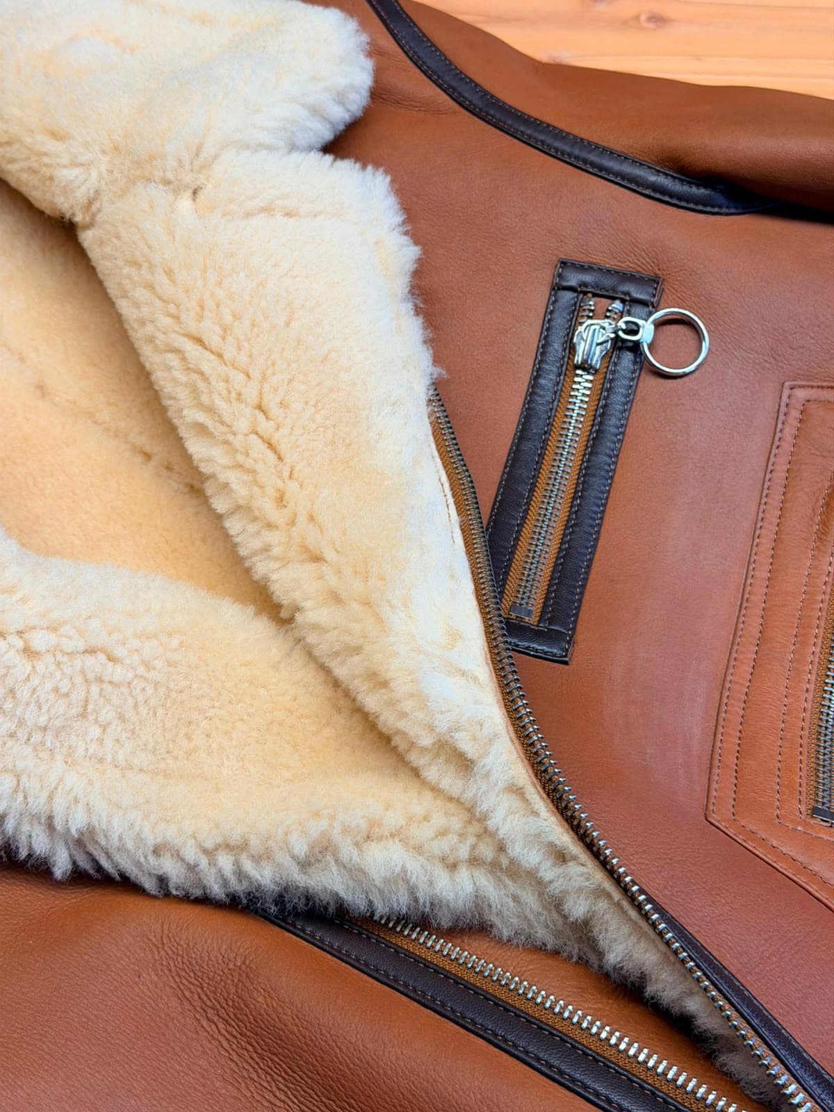 Cutting — ILHAN leather craftsmanship