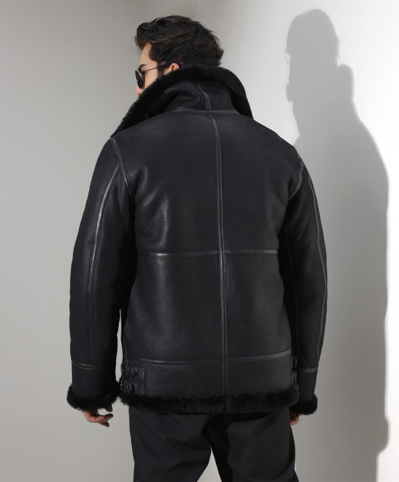 ILHAN atelier and leather craft — moment 2