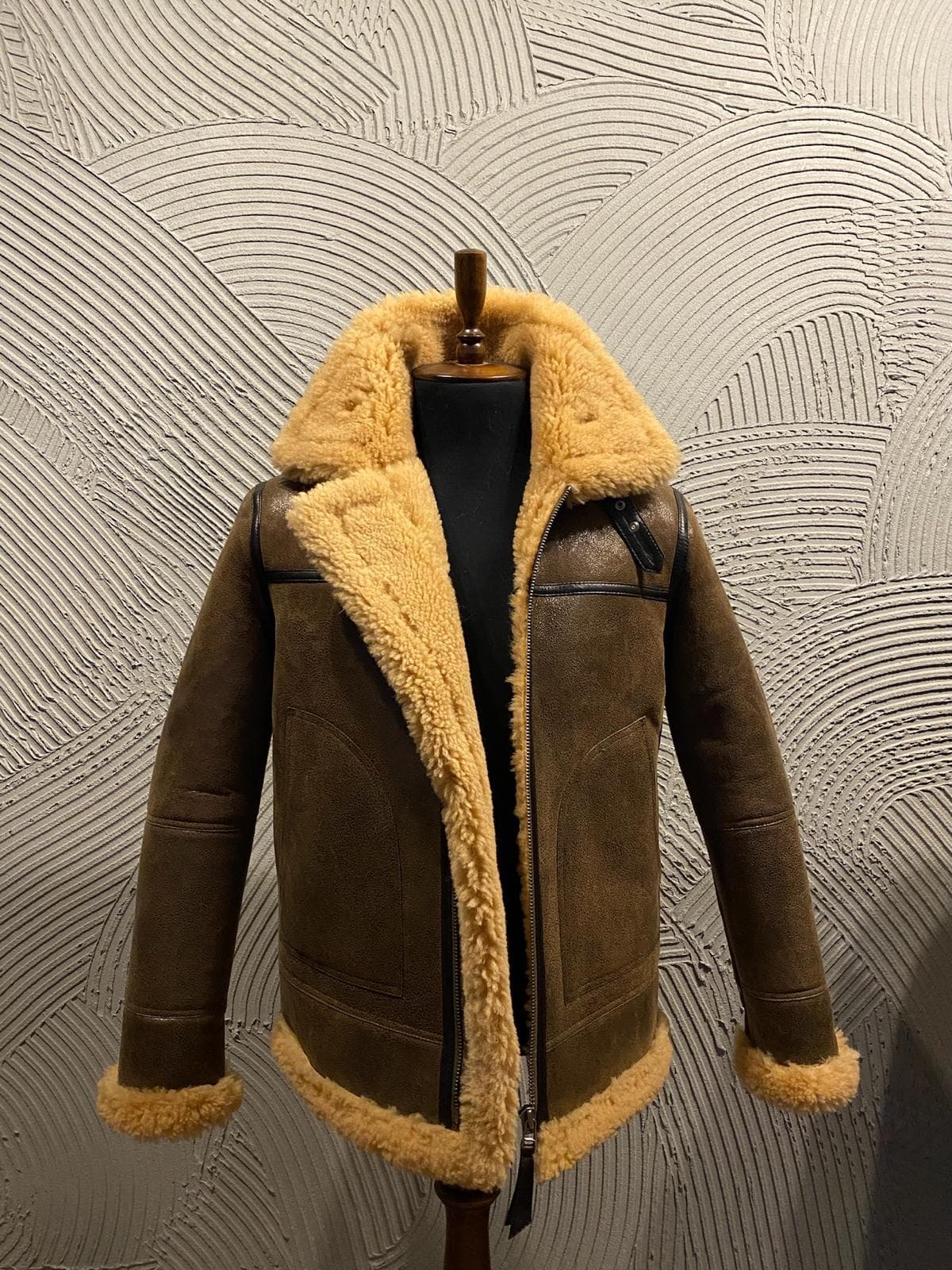 Chelsea Card Holder — side profile showing shearling collar and leather grain